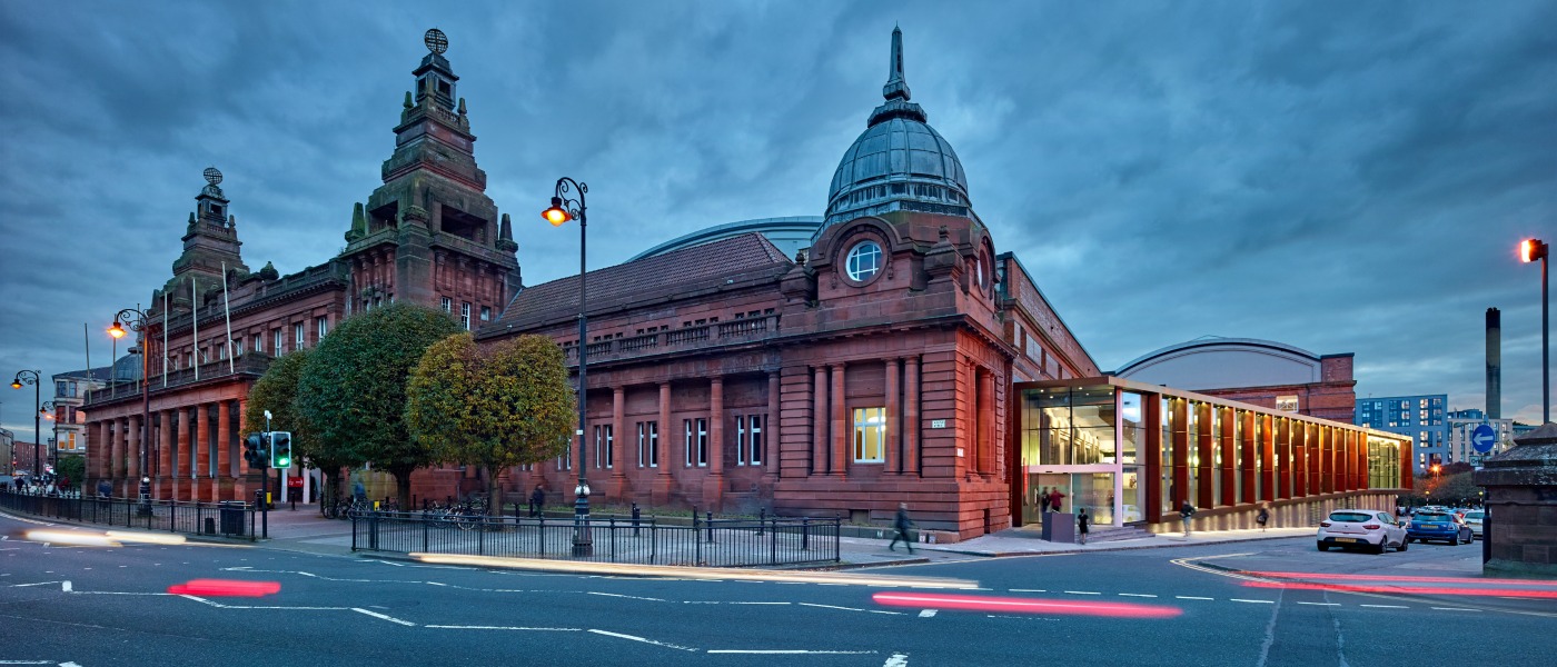 Image of Kelvin Hall at dusk