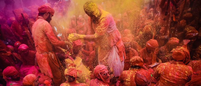 Colour powder event
